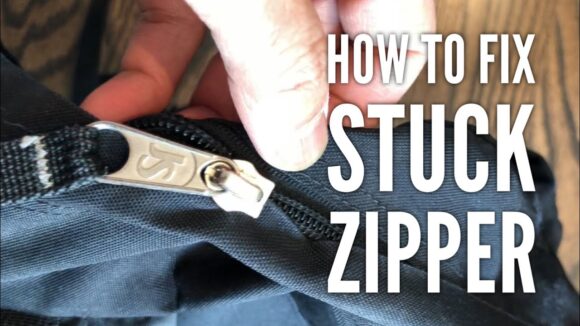 How to Unstick a Zipper on a Jansport Backpack